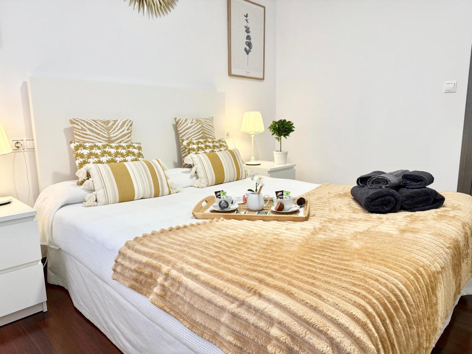 Castro Holidays - Centrico Piscina Urbanizacion Garaje Gratis Castro Urdiales Zewnętrze zdjęcie