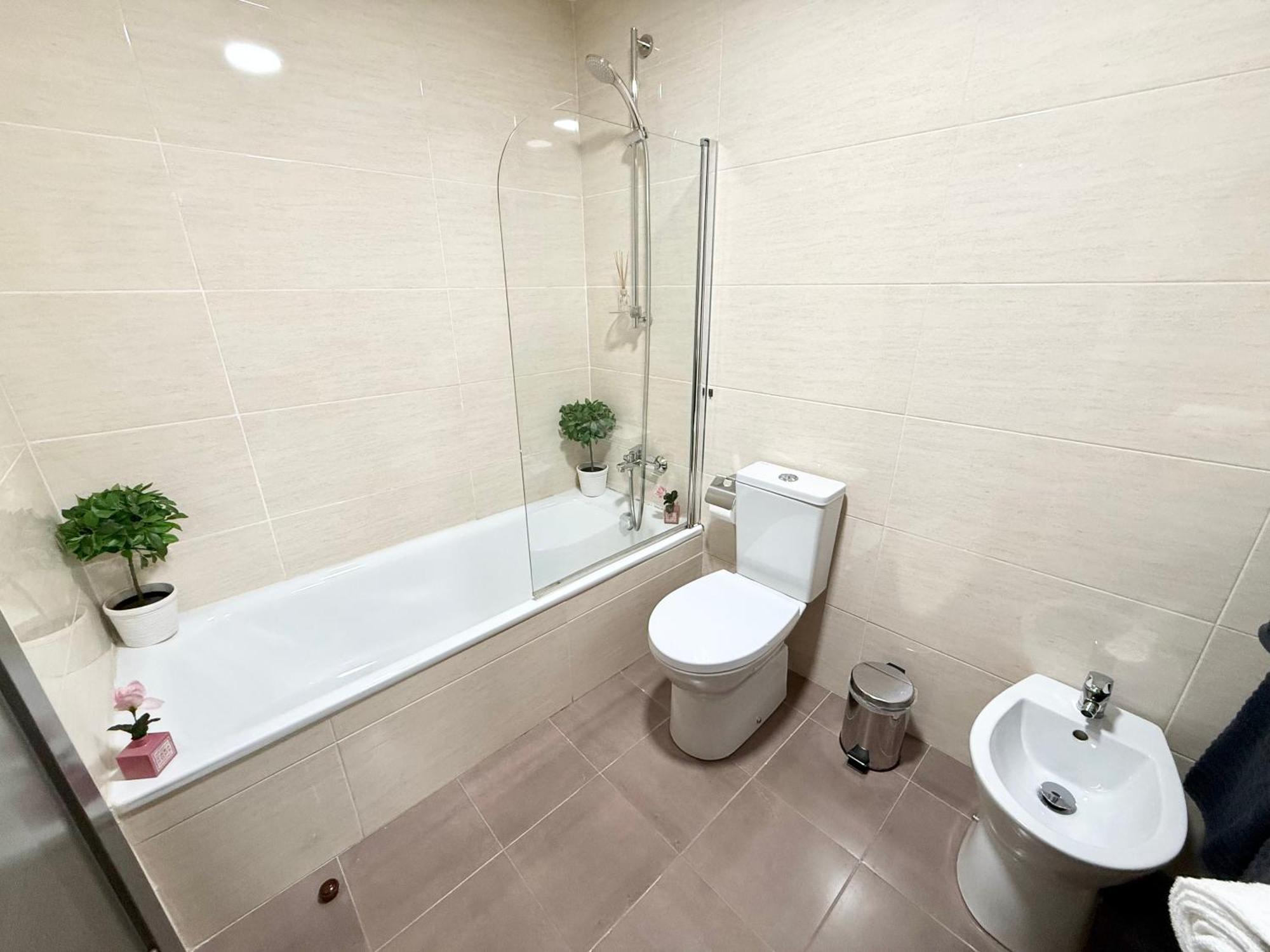 Castro Holidays - Centrico Piscina Urbanizacion Garaje Gratis Castro Urdiales Zewnętrze zdjęcie